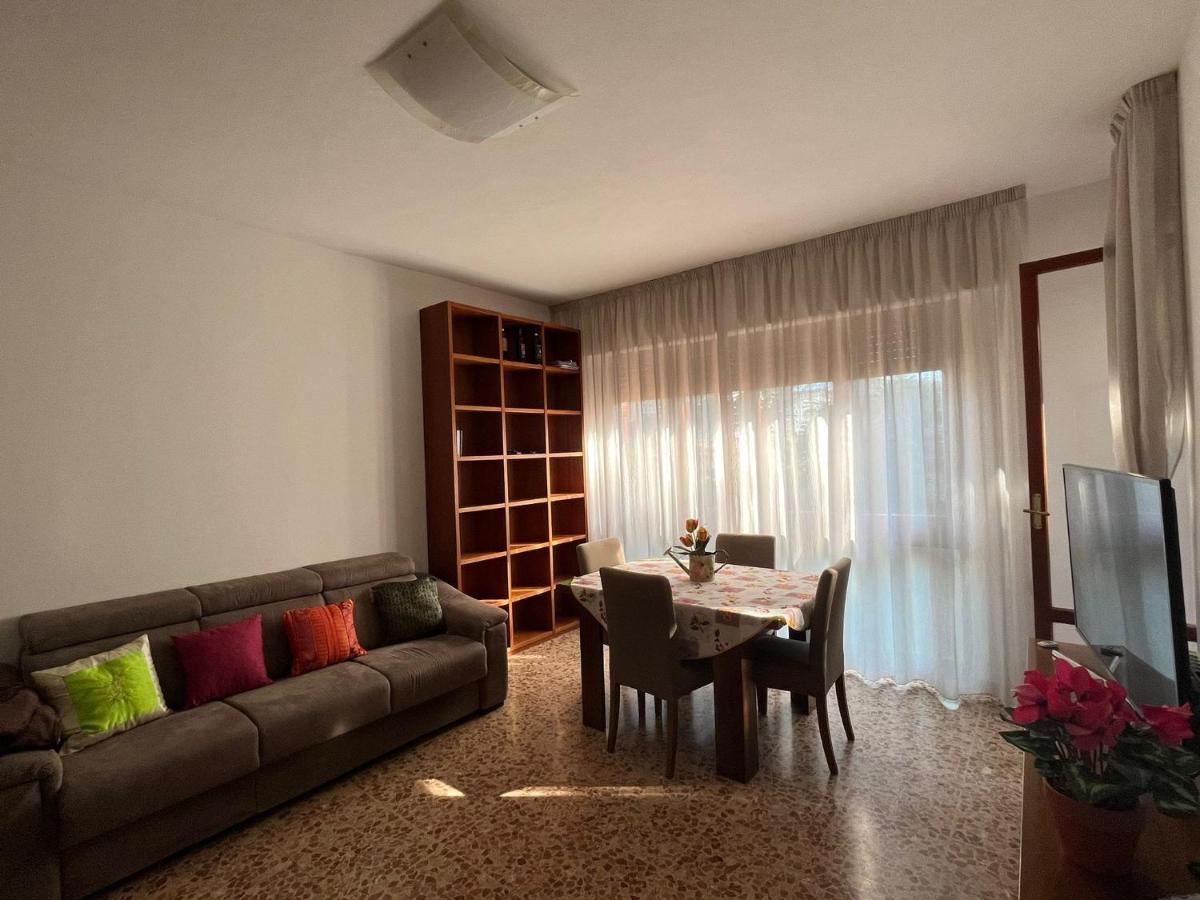 Casa Alexander Apartment Marina di Massa Exterior photo